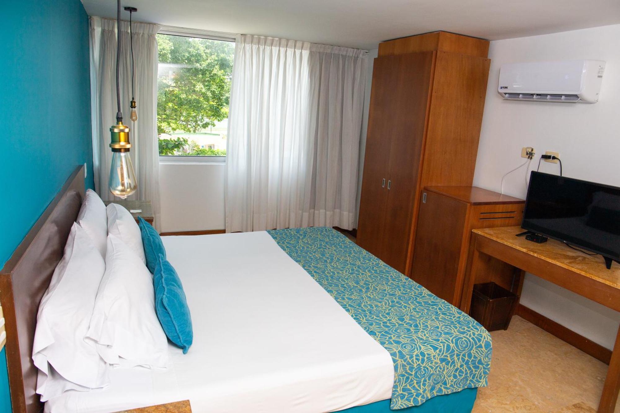 Hotel Oceania Cartagena Bagian luar foto