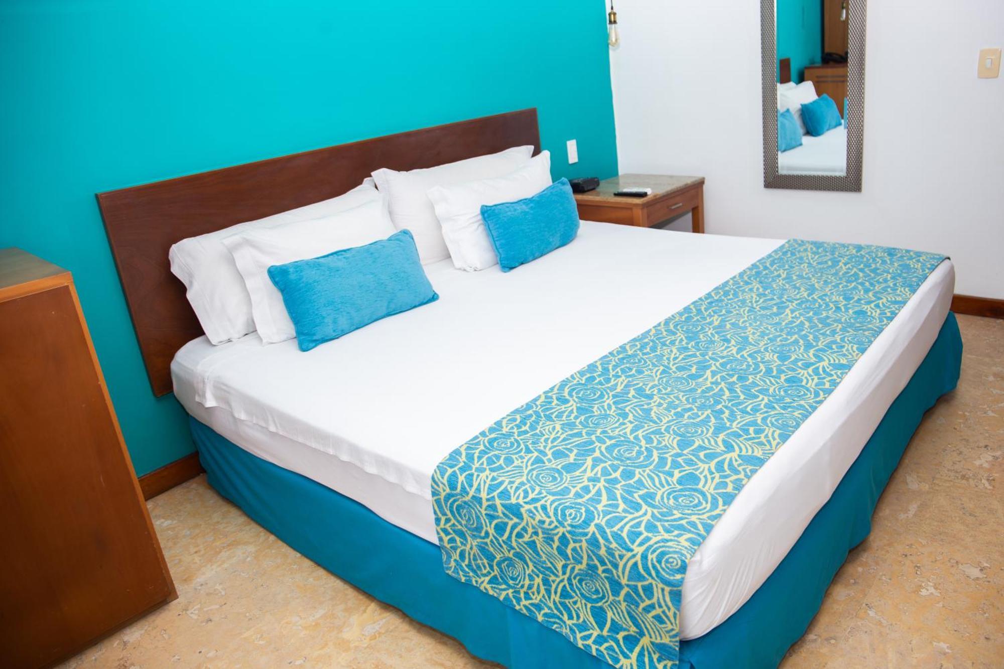 Hotel Oceania Cartagena Bagian luar foto