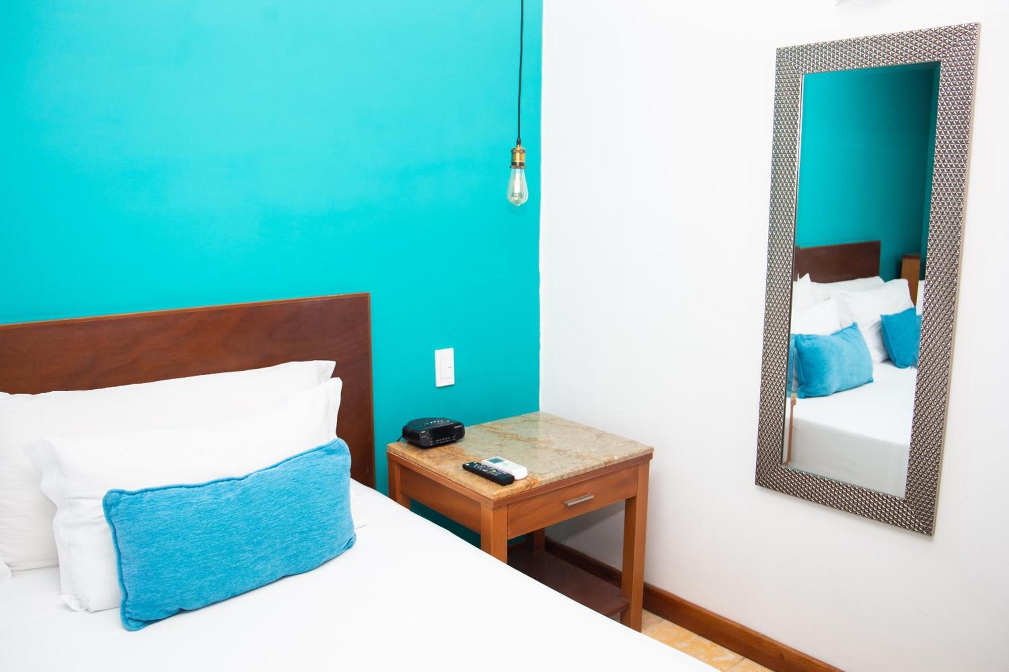 Hotel Oceania Cartagena Bagian luar foto